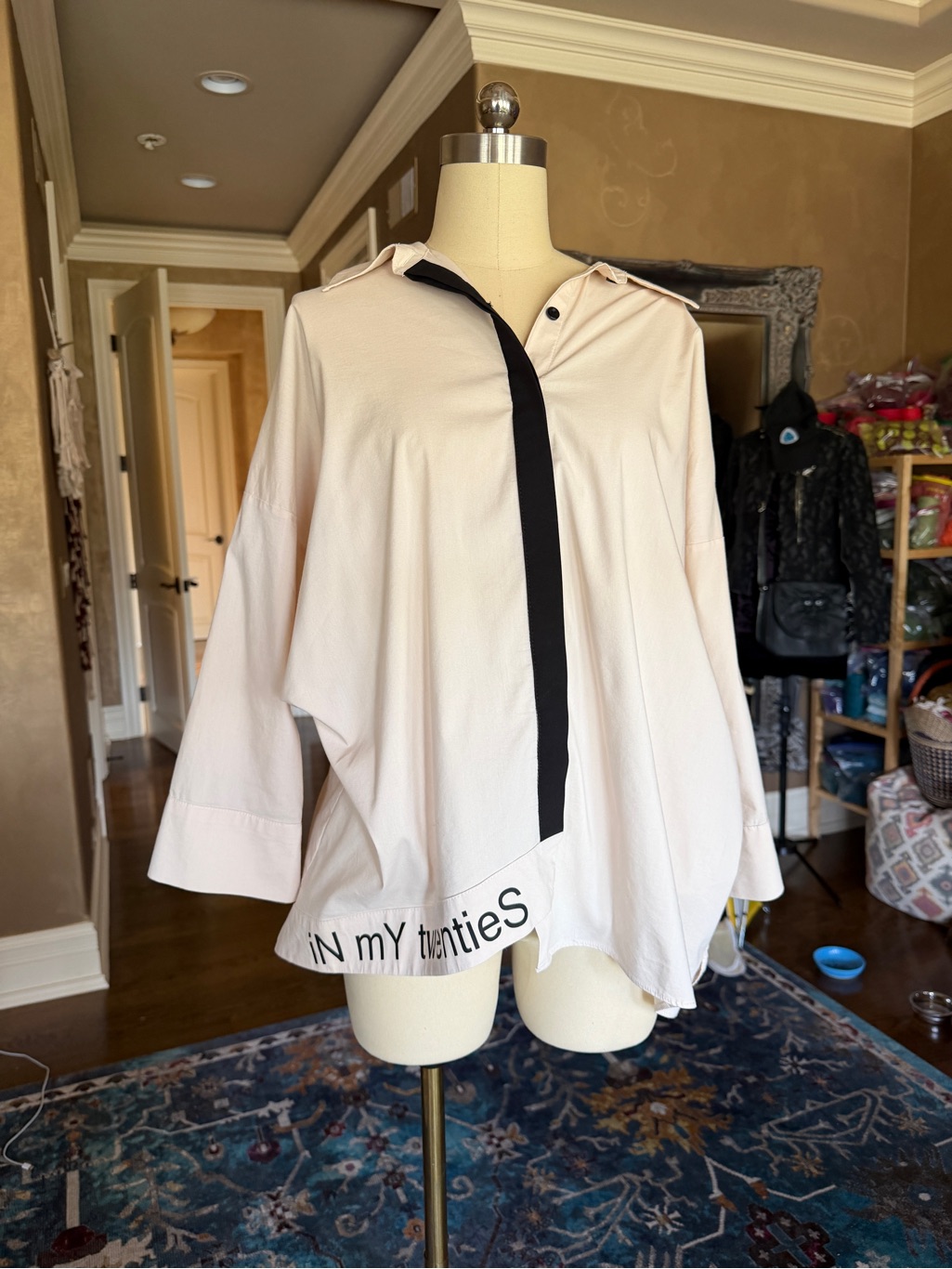 Casual Shirt With Contrasting Placket - Cream/Black